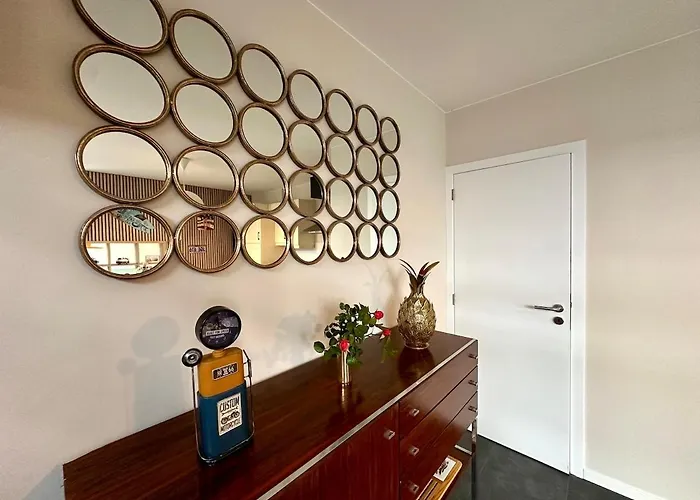 50m From The Citadel Appartement *